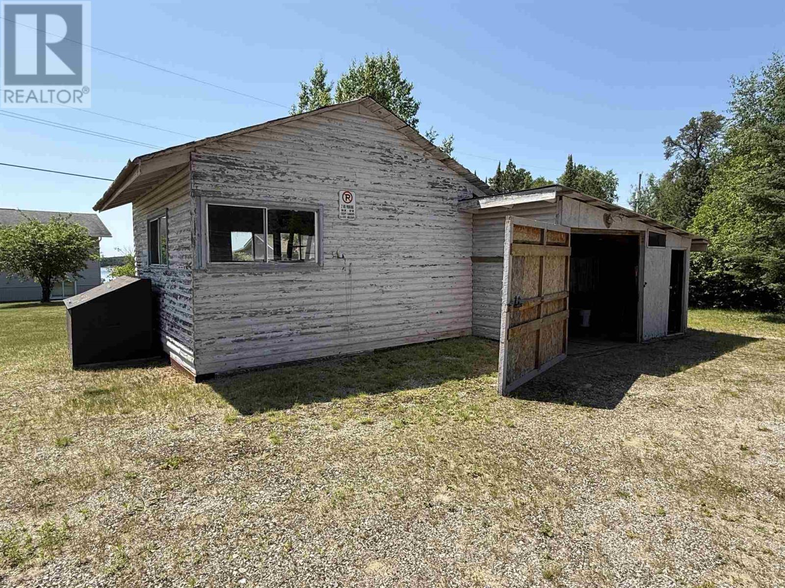 Listing photo