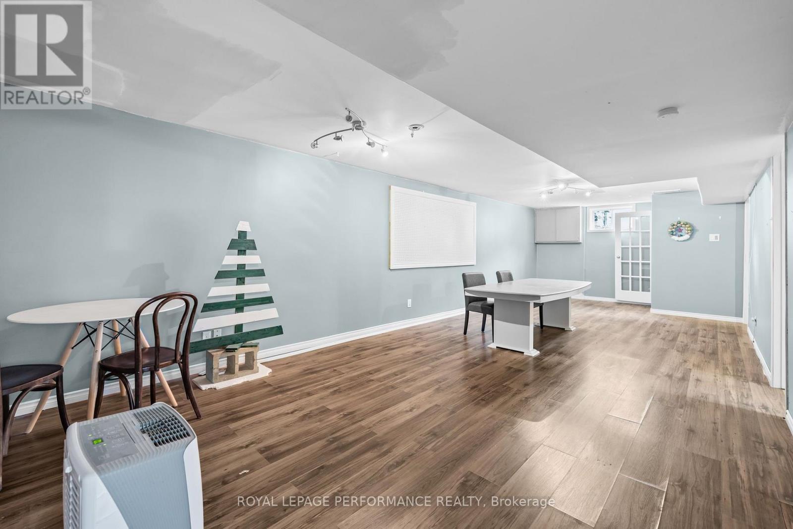 3080 Conc. 3 Plantagenet Road
