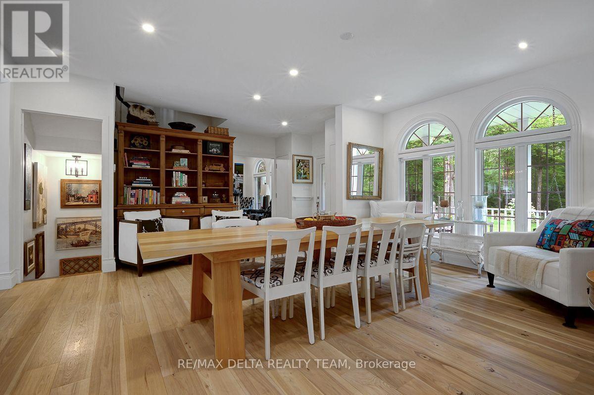 4230 BOUNDARY ROAD N - Image 10
