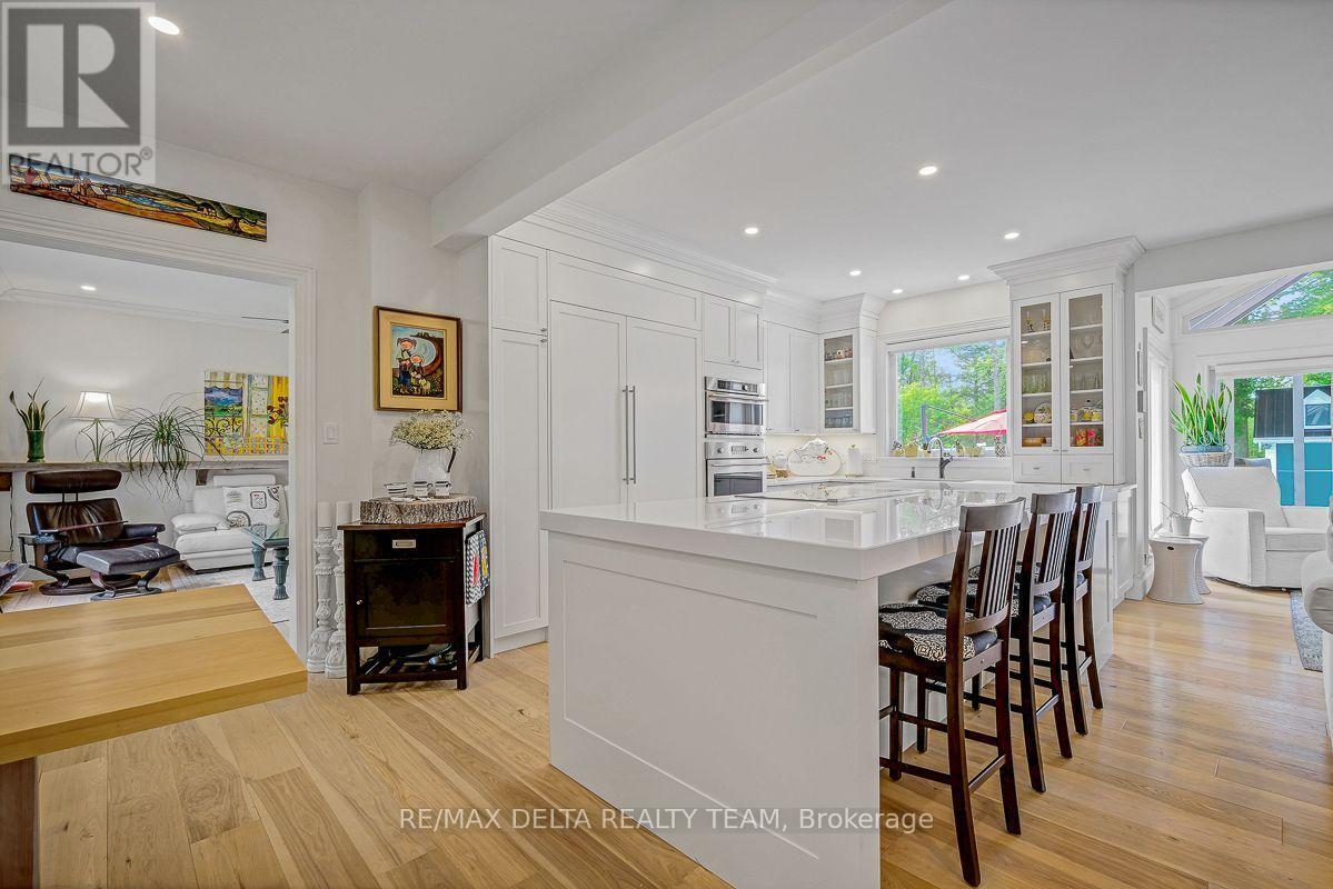 4230 BOUNDARY ROAD N - Image 12