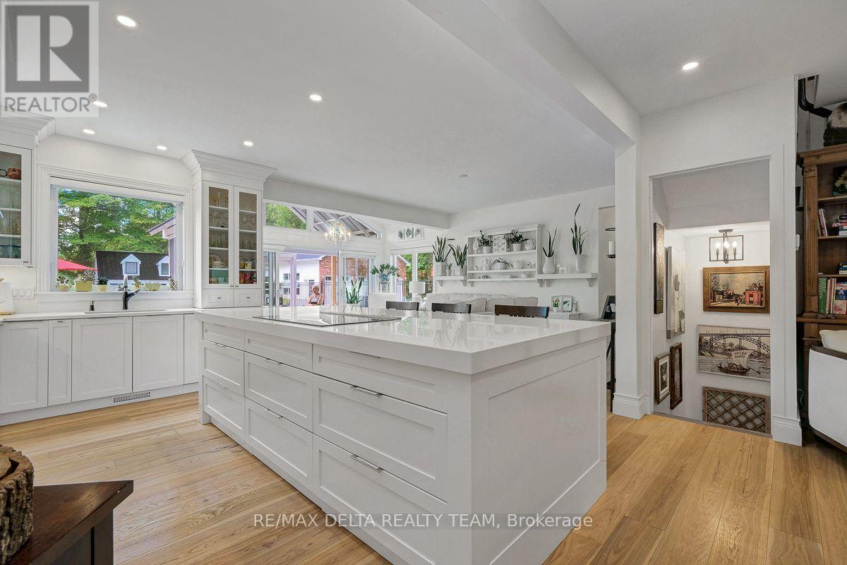 4230 BOUNDARY ROAD N - Image 13