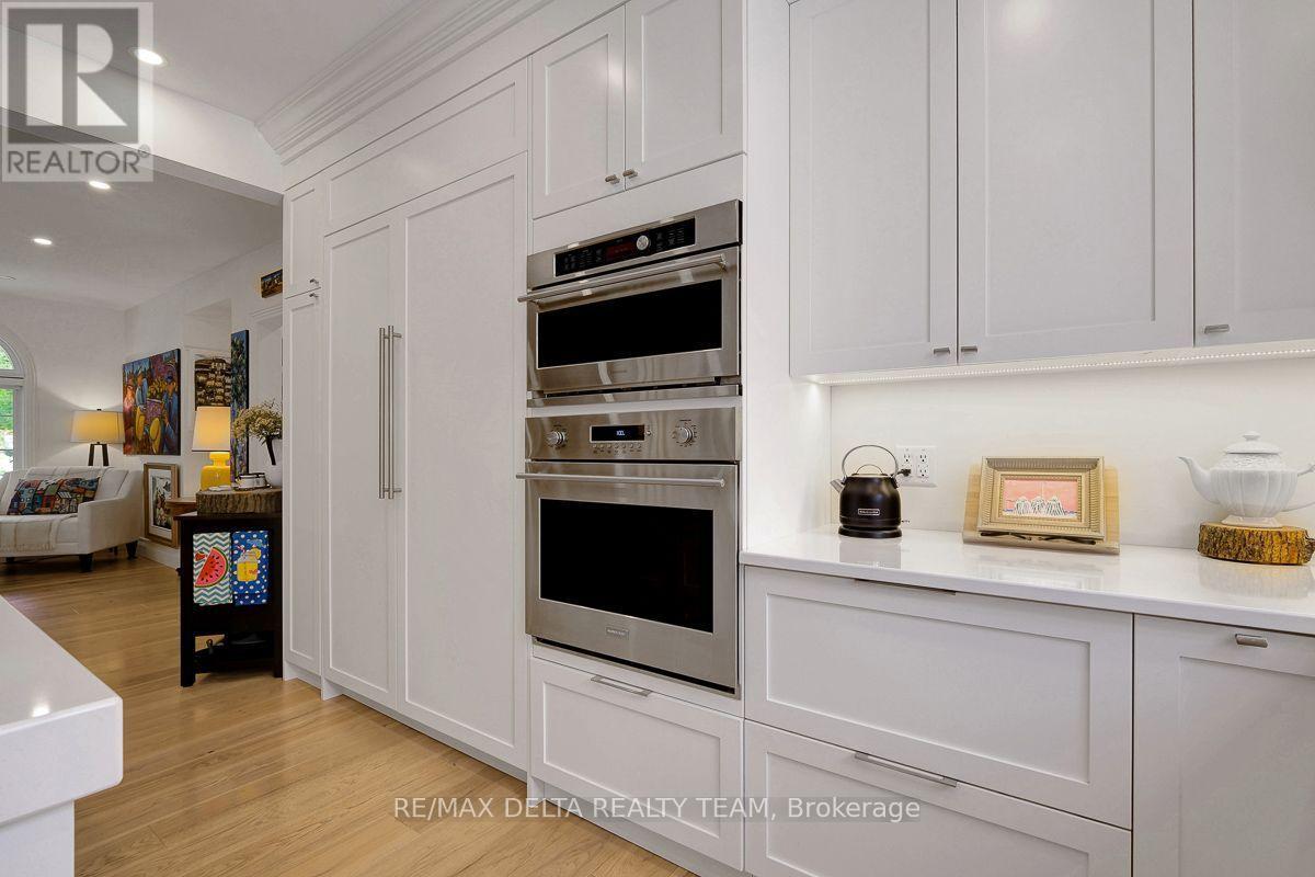 4230 BOUNDARY ROAD N - Image 15