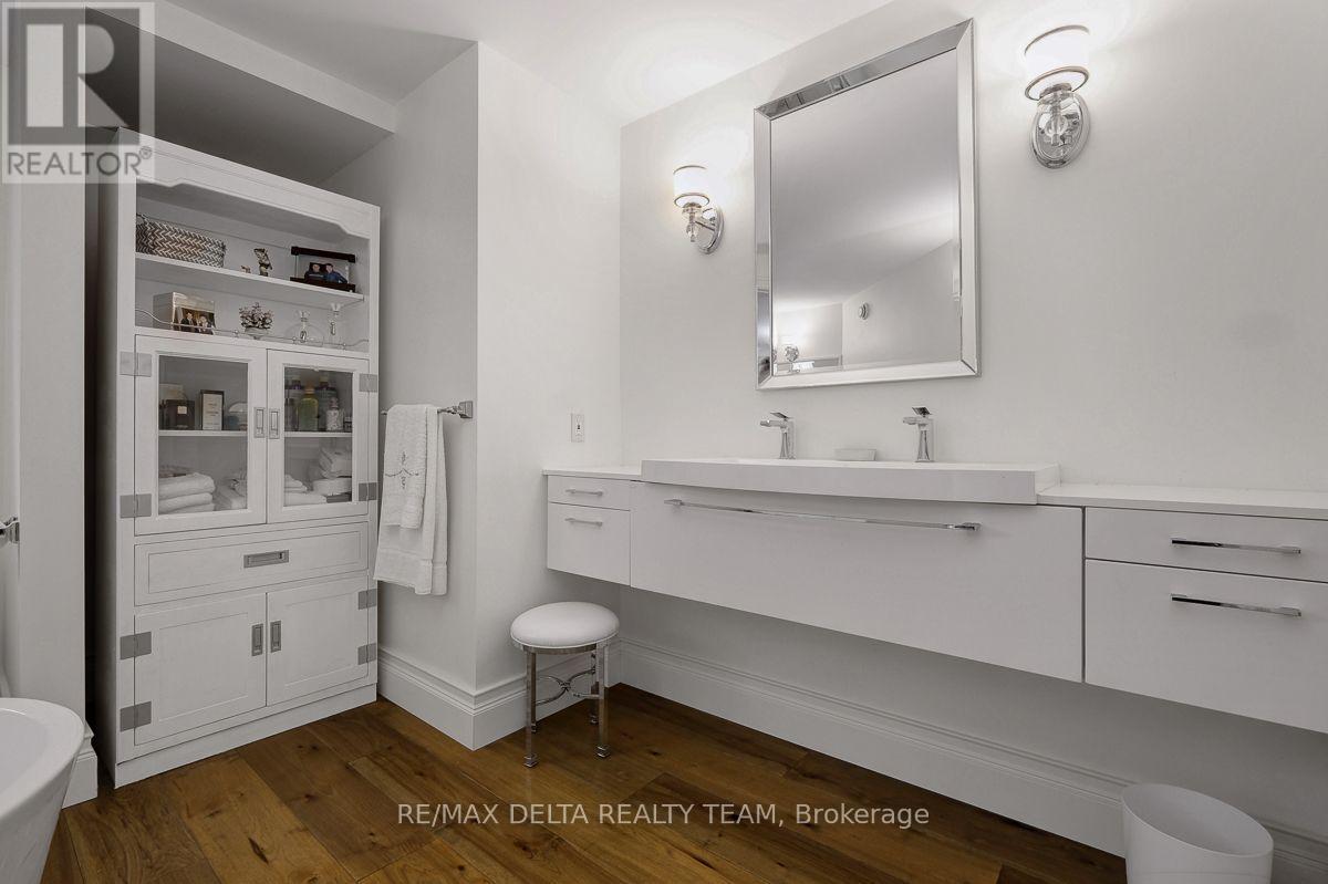 4230 BOUNDARY ROAD N - Image 31