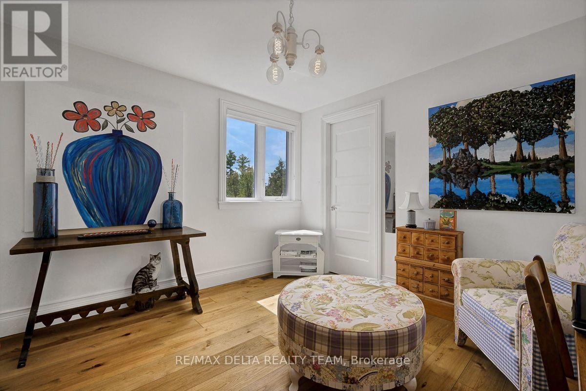 4230 BOUNDARY ROAD N - Image 36