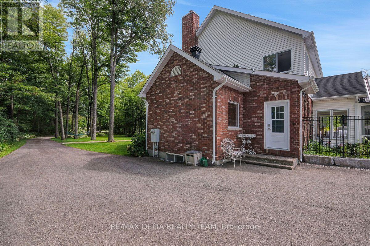 4230 BOUNDARY ROAD N - Image 37