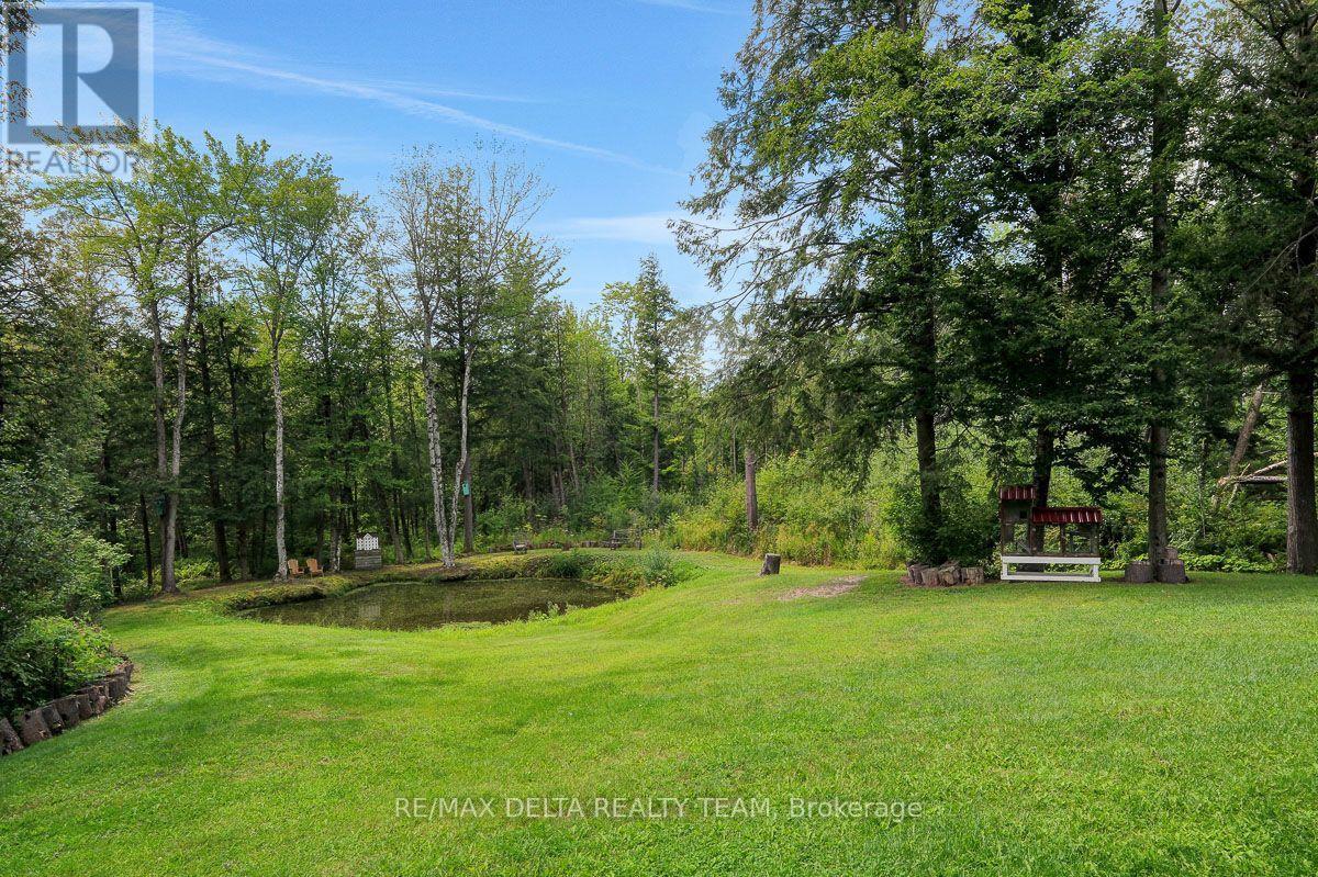 4230 BOUNDARY ROAD N - Image 45