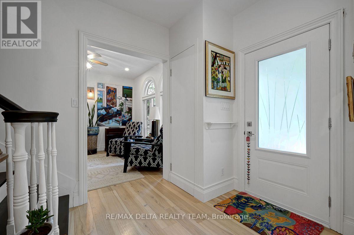 4230 BOUNDARY ROAD N - Image 6