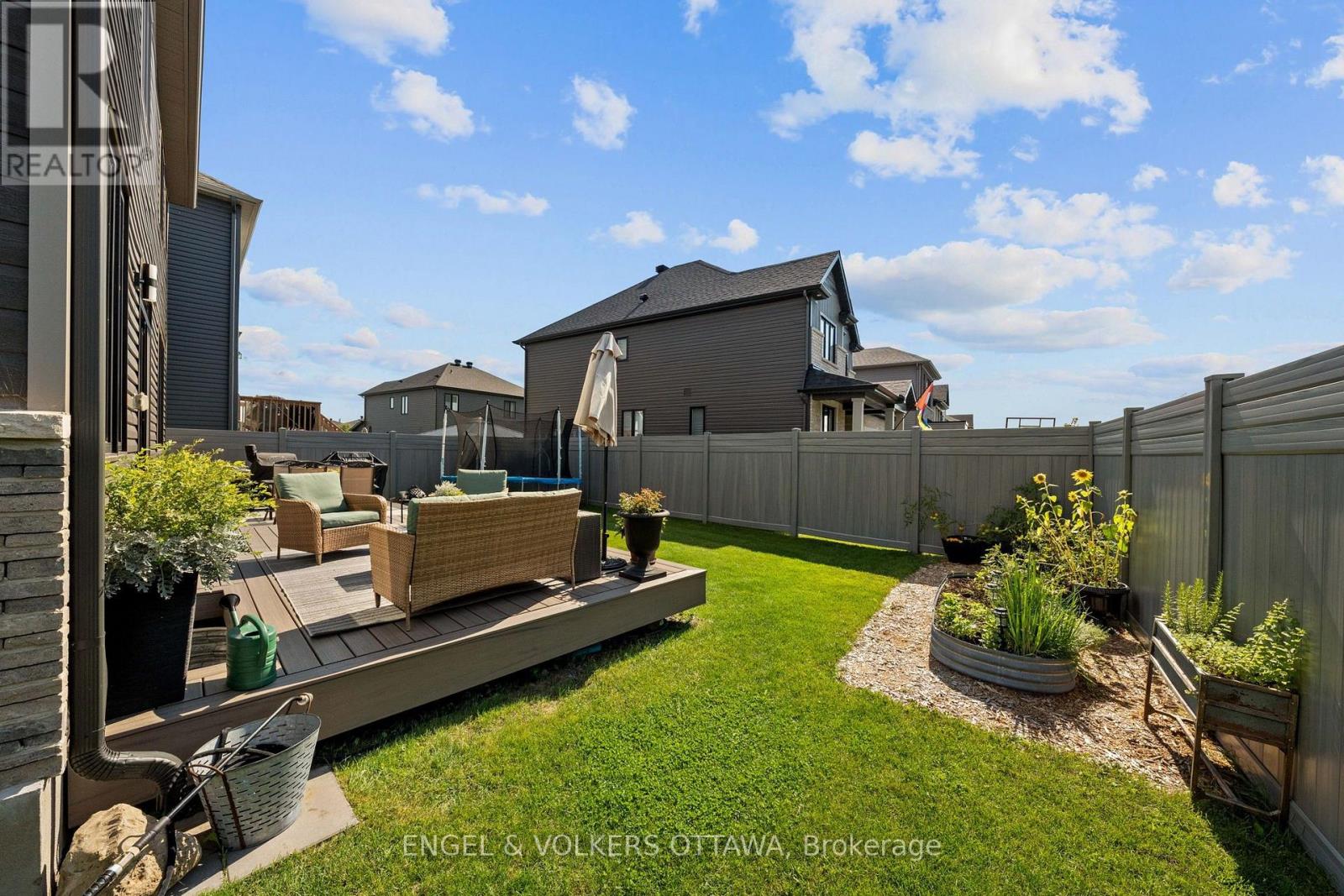 720 COAST CIRCLE - Image 47