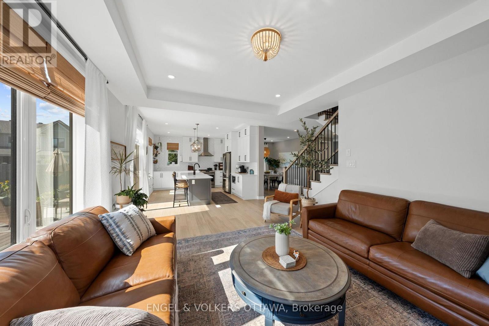 720 COAST CIRCLE - Image 9