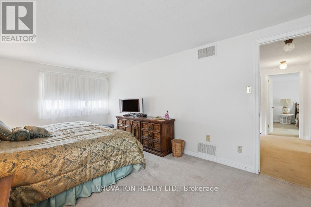 64 THARE CRESCENT - 22