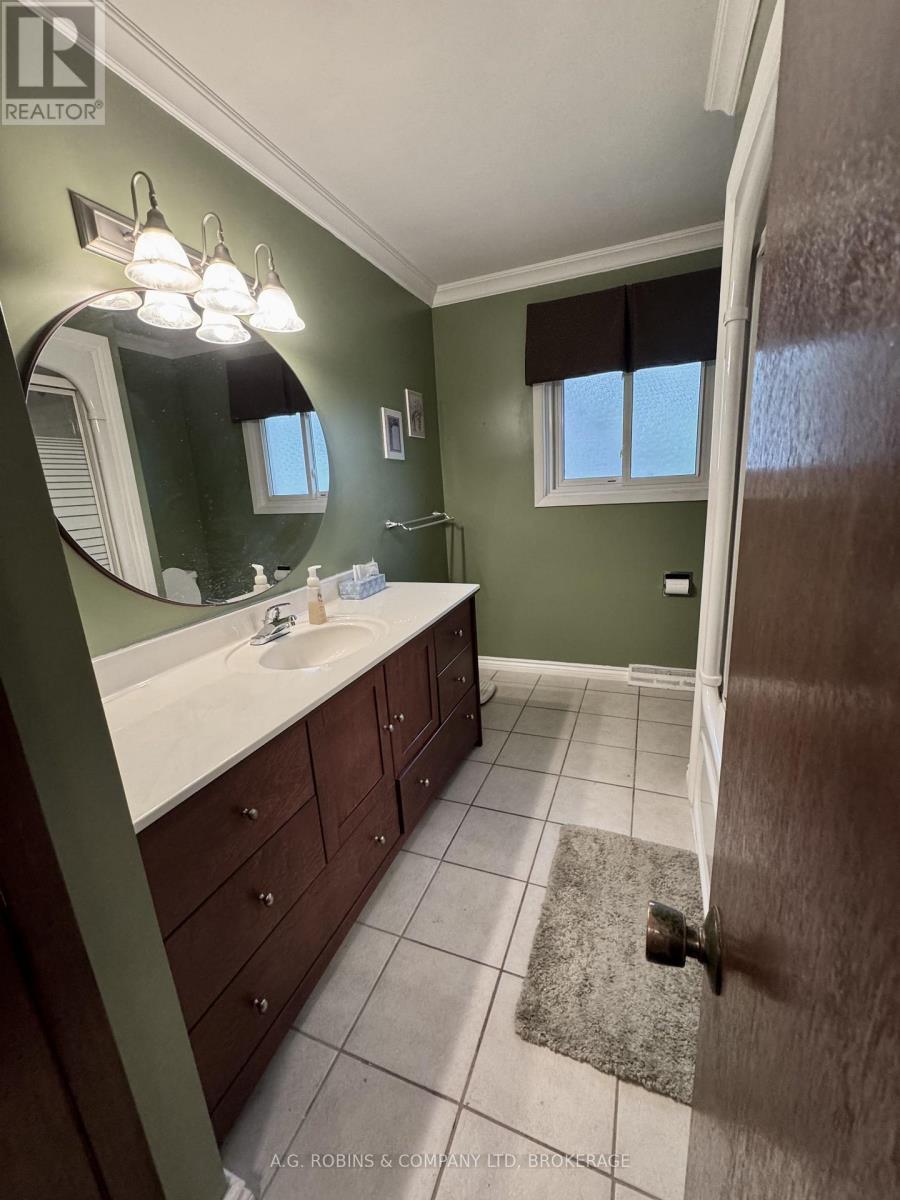 12 BERKLEY AVENUE - Image 12