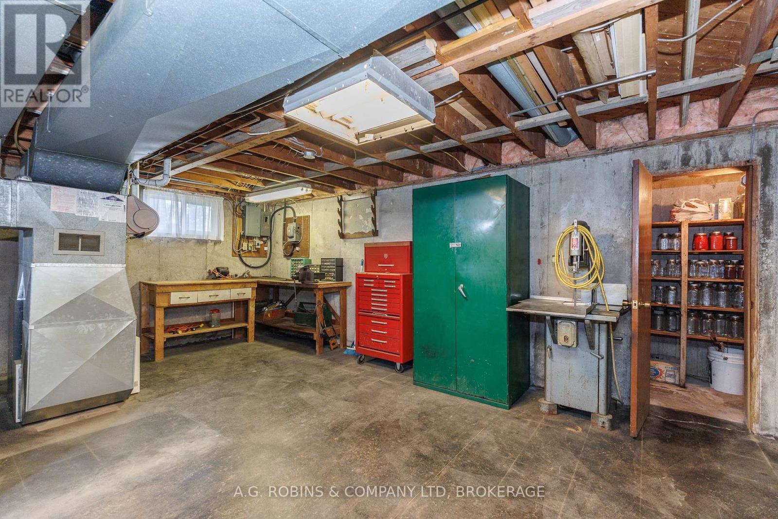12 BERKLEY AVENUE - 19