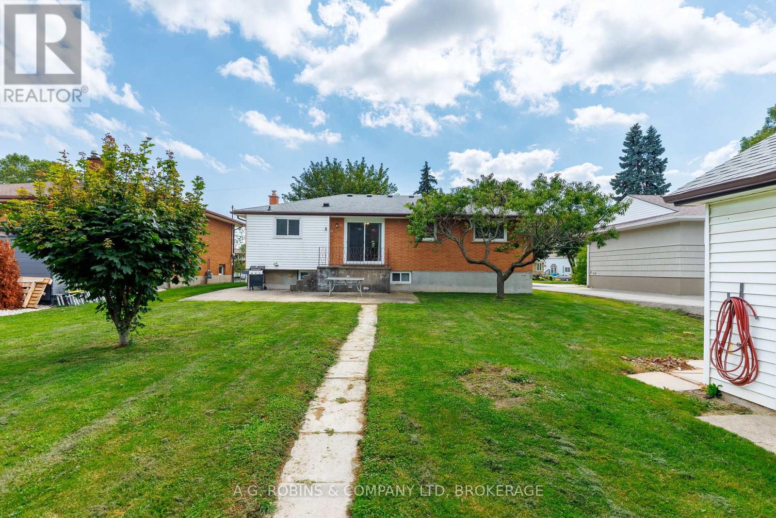 12 BERKLEY AVENUE - 24