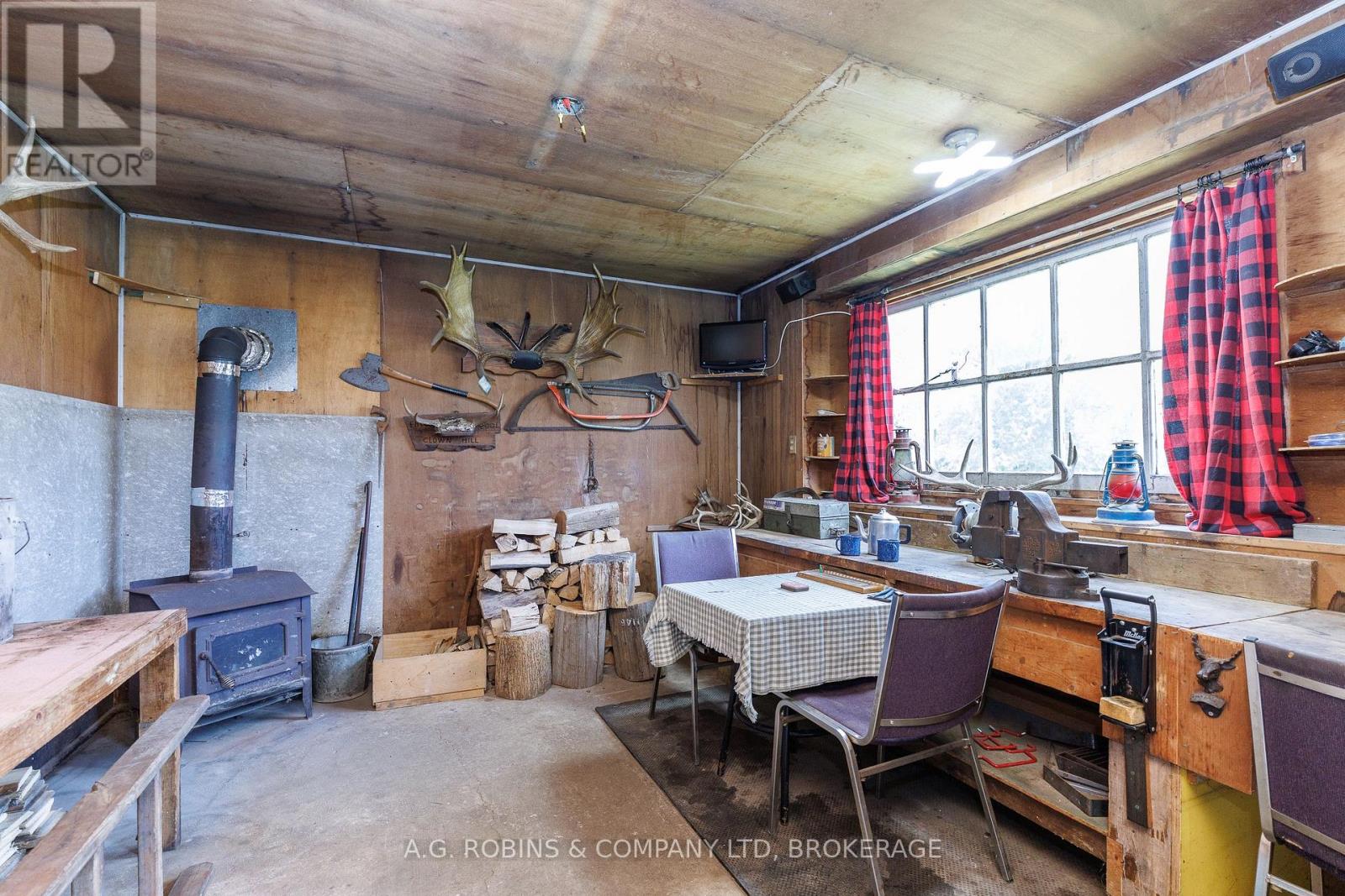 12 BERKLEY AVENUE - Image 27