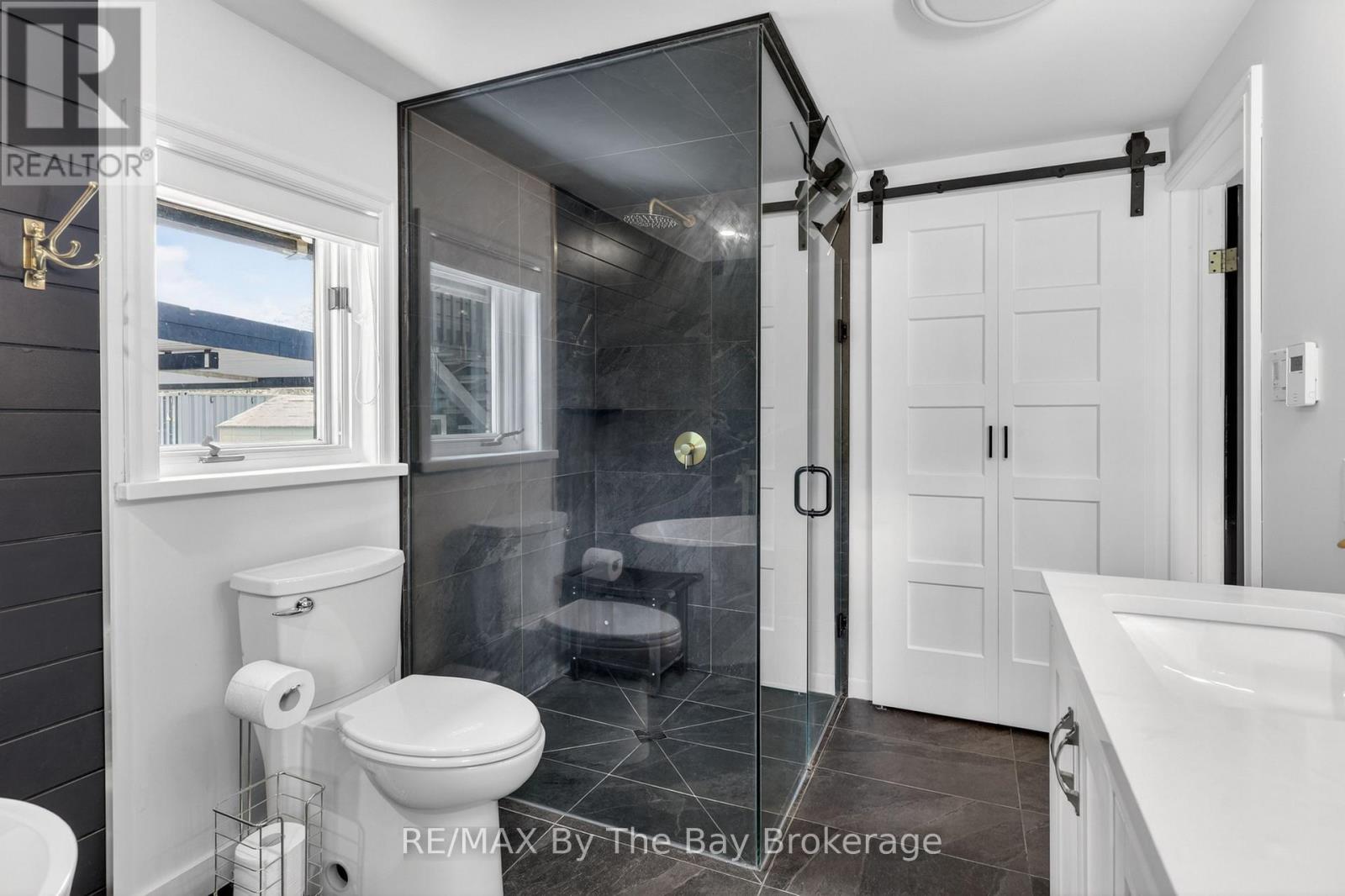 1416 RIVER ROAD W - 19
