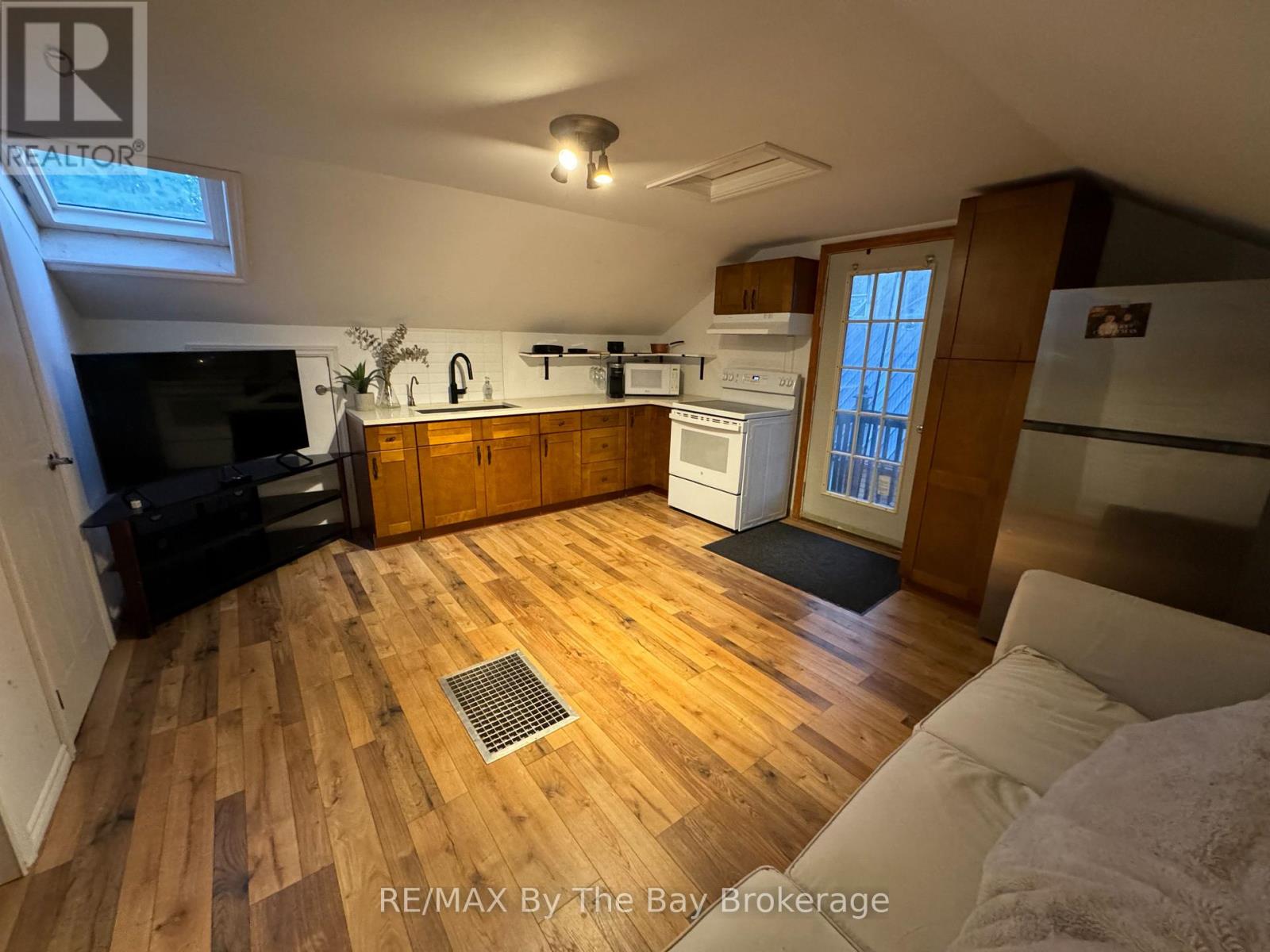 1416 RIVER ROAD W - Image 47