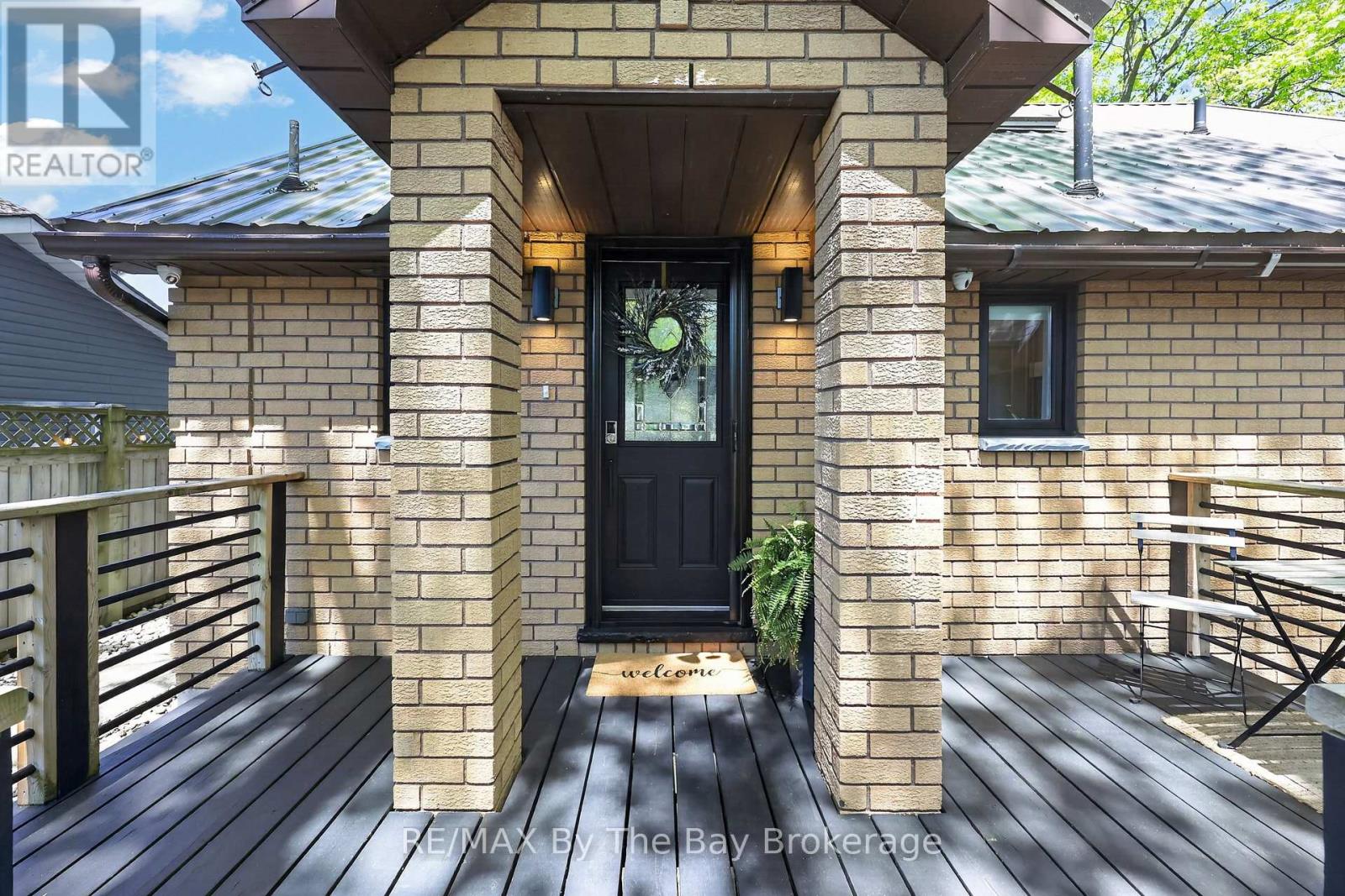 1416 RIVER ROAD W - 44