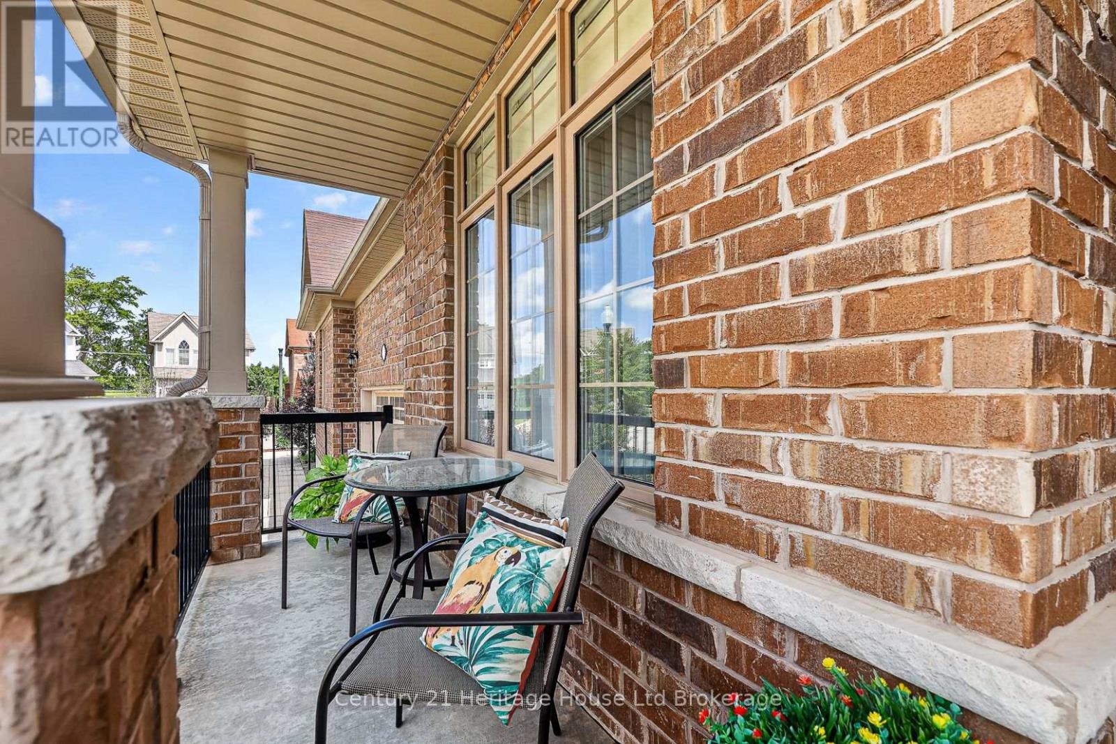 528 BALDWIN CRESCENT - Image 3