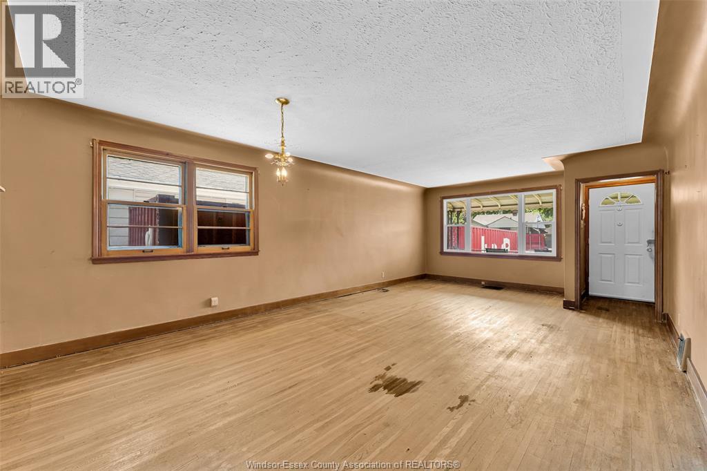 2258 parkwood - 5