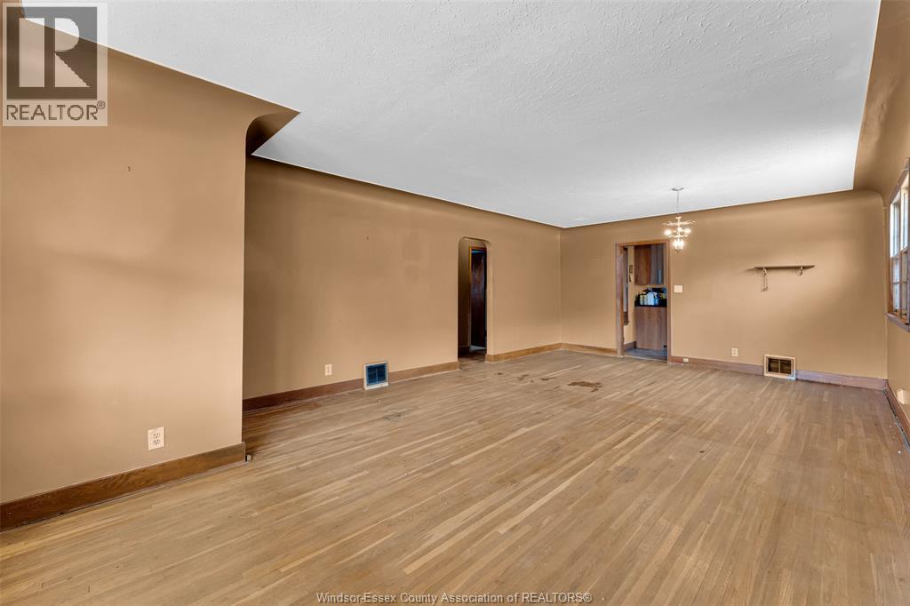 2258 parkwood - Image 7
