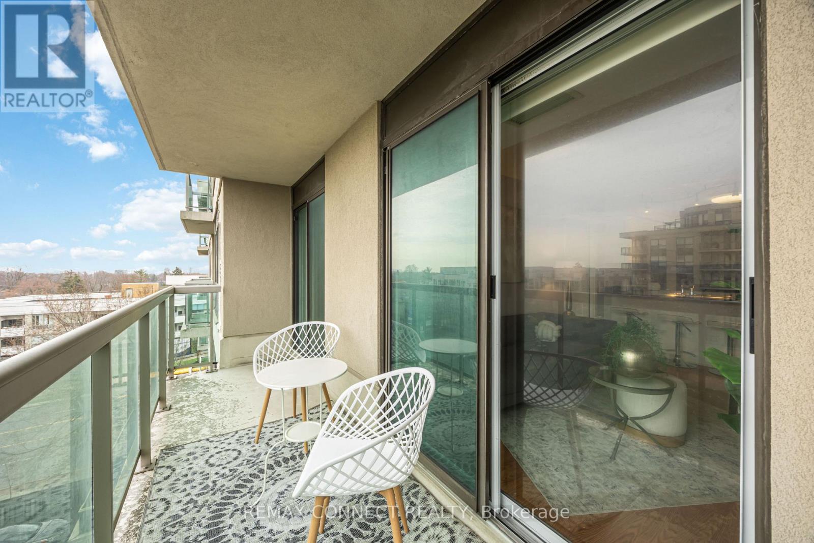 #504 890 SHEPPARD AVENUE W - Image 39