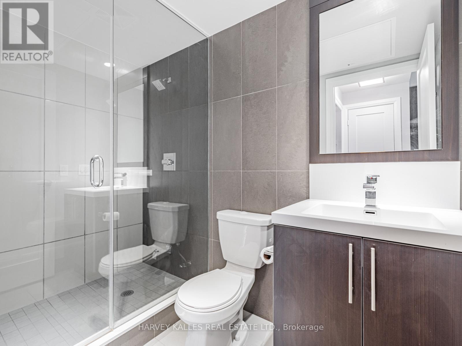 #2121 5 SHEPPARD AVENUE E - 17