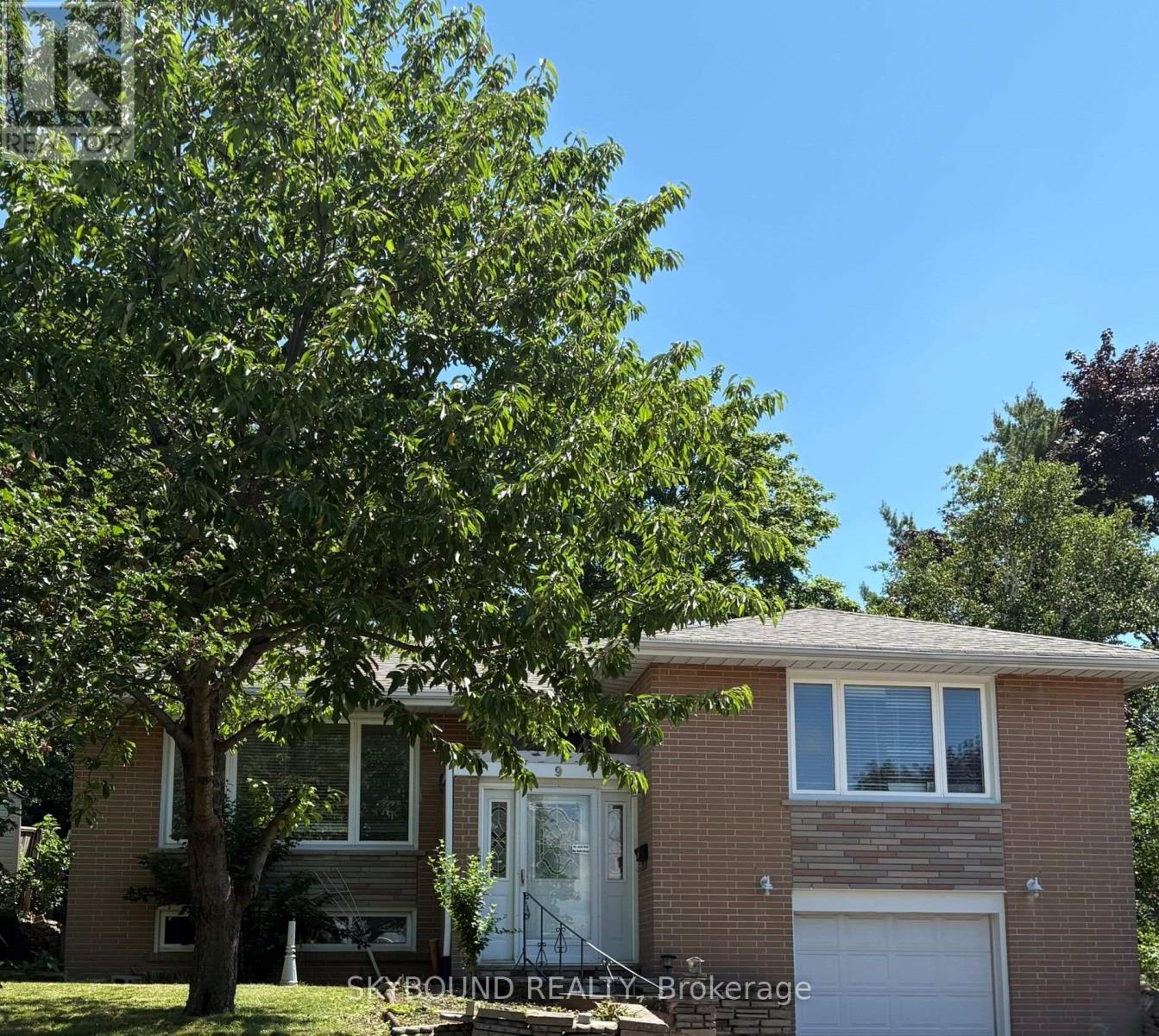9 CARONPORT CRESCENT - 2