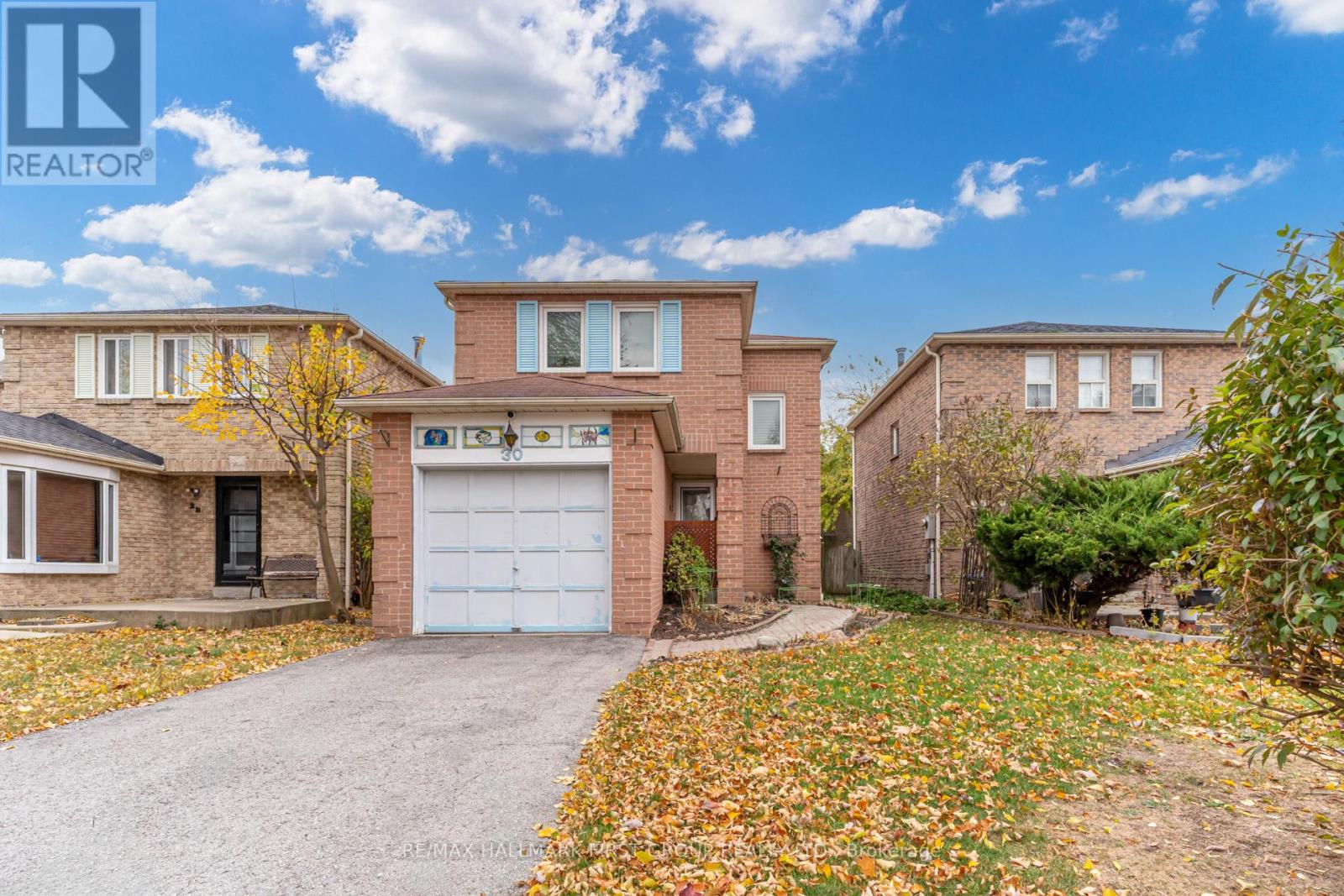 30 STOCKBRIDGE CRESCENT