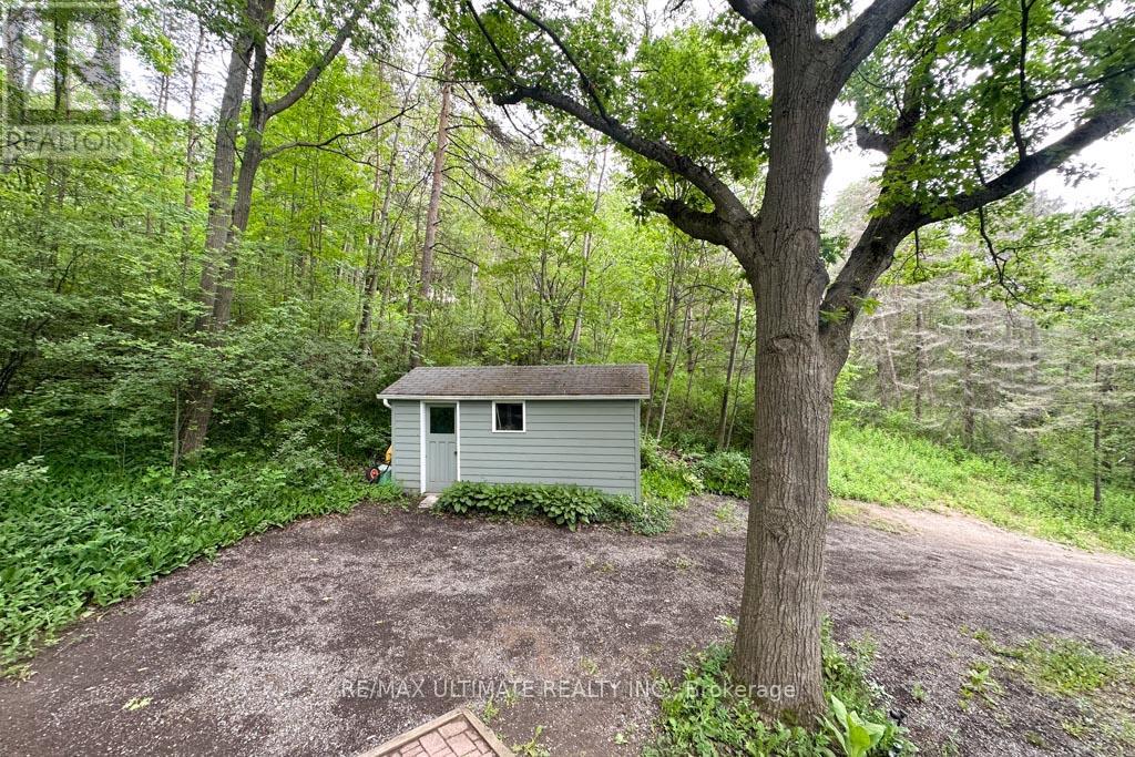 63 SUMAC LANE - 37
