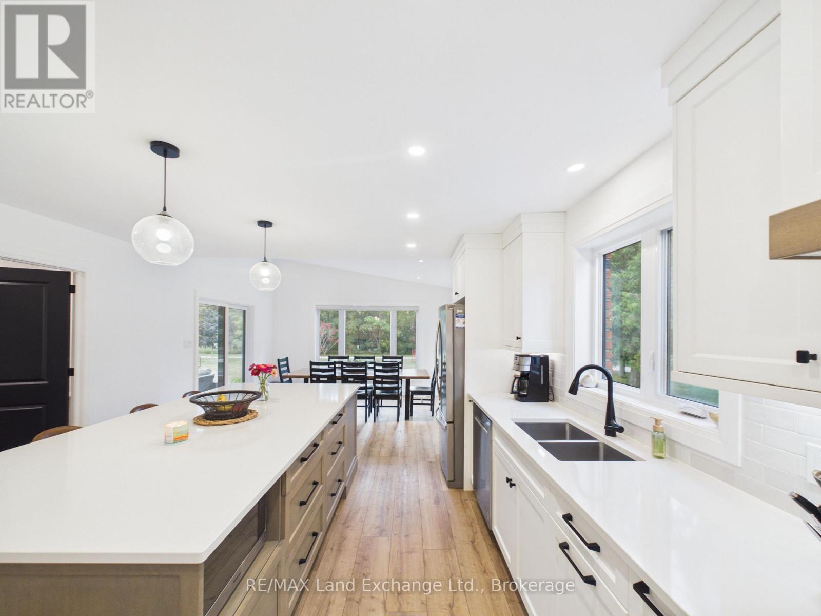 2 PARK STREET - Image 6