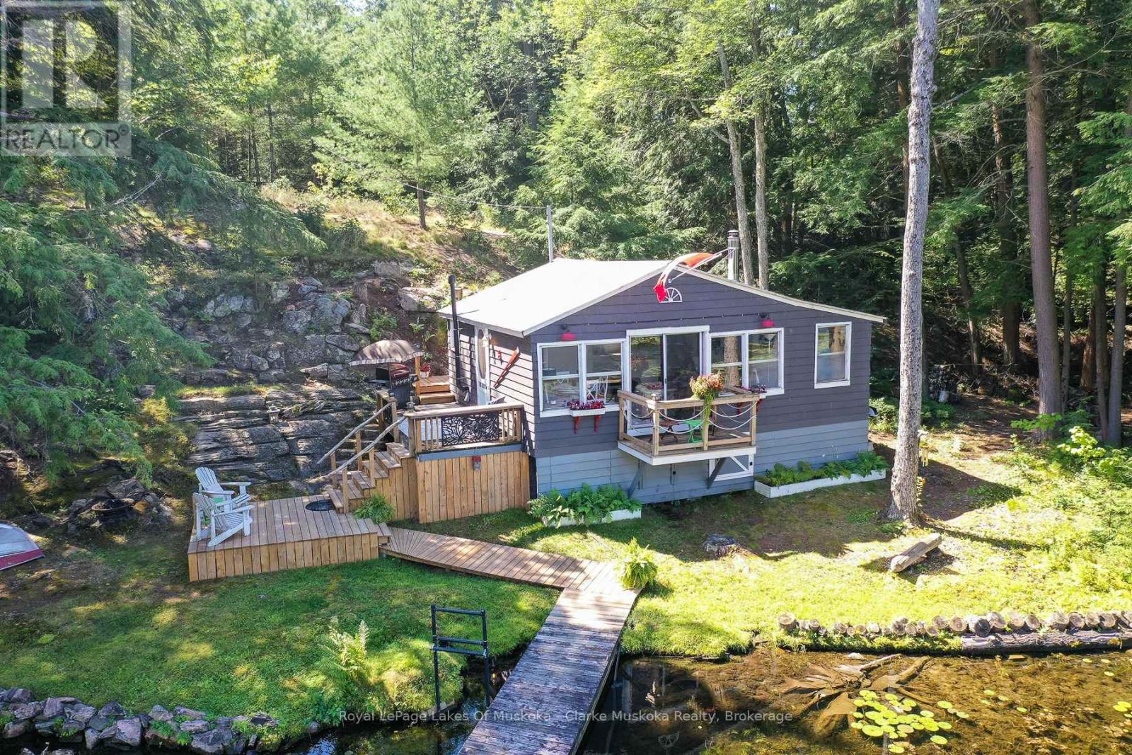 38 ISLAND 130 SEVERN RIVER - 1