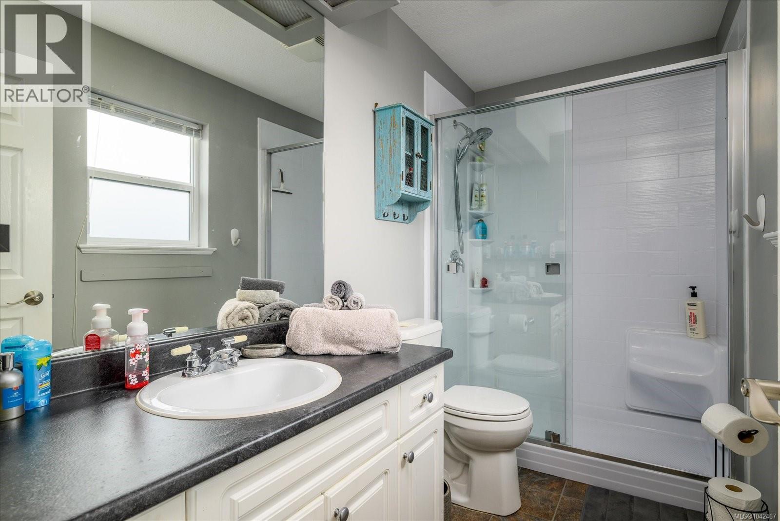 308 Church Rd, Parksville