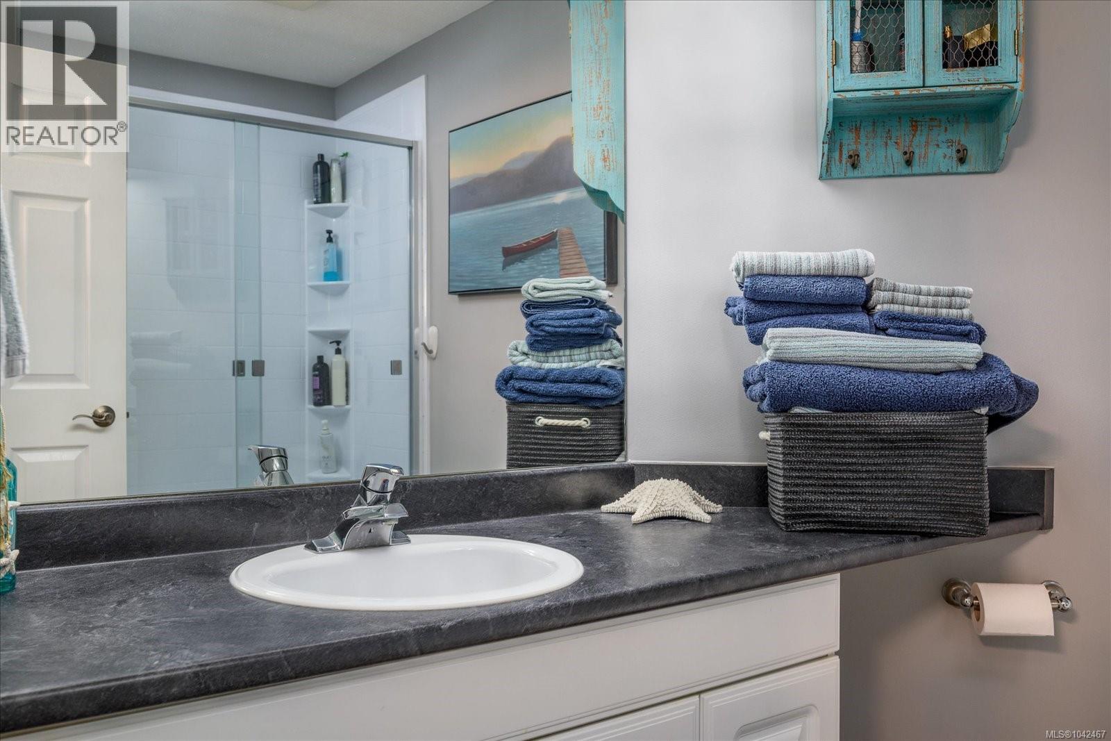 308 Church Rd, Parksville