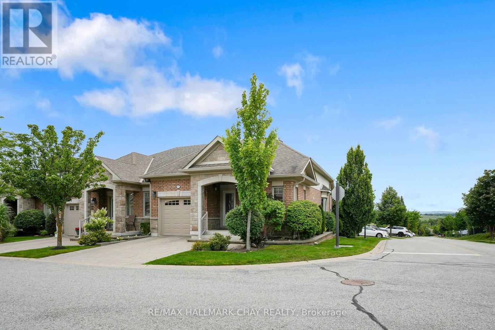 190 RIDGE WAY - 2