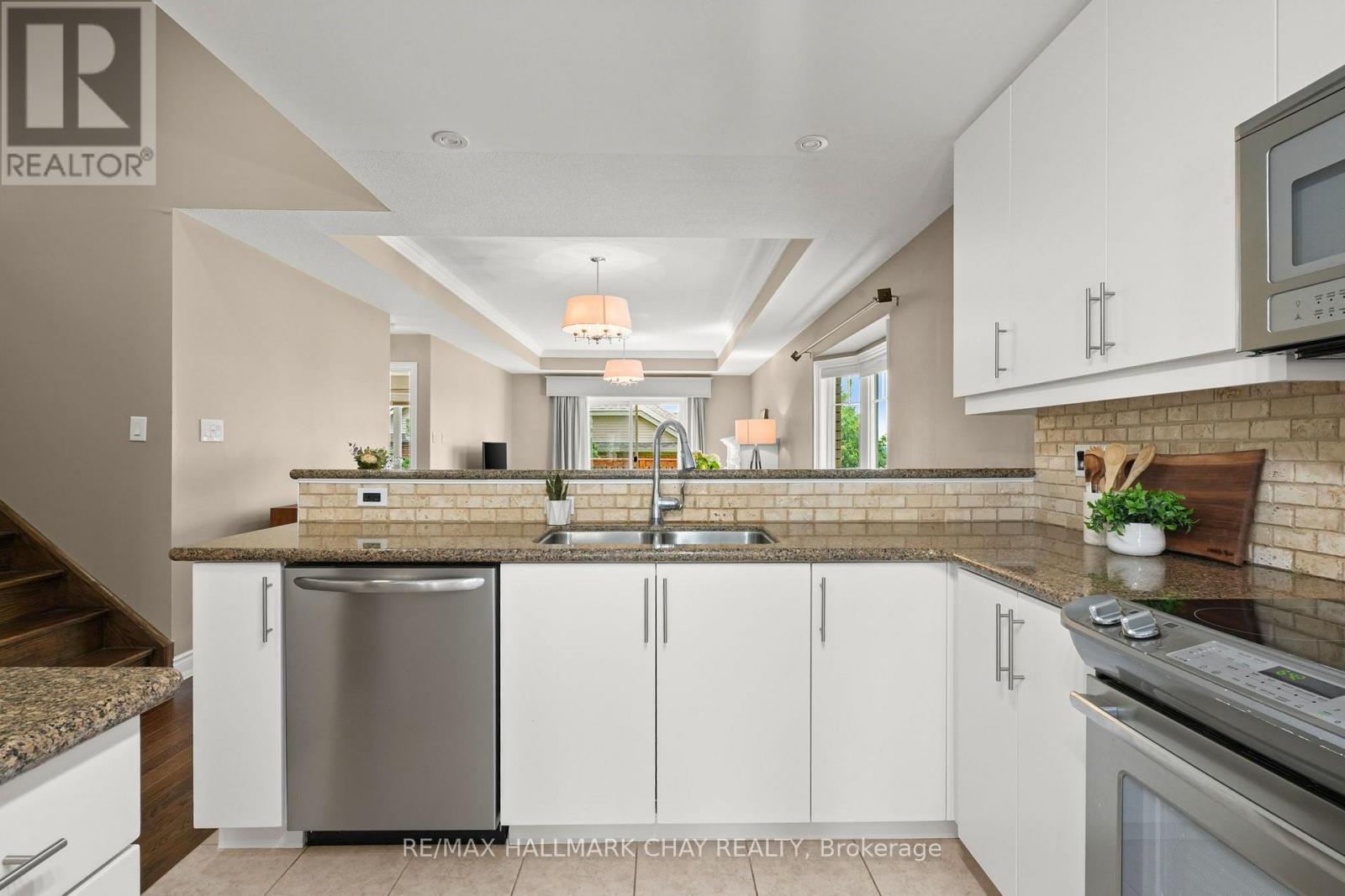 190 RIDGE WAY - Image 8