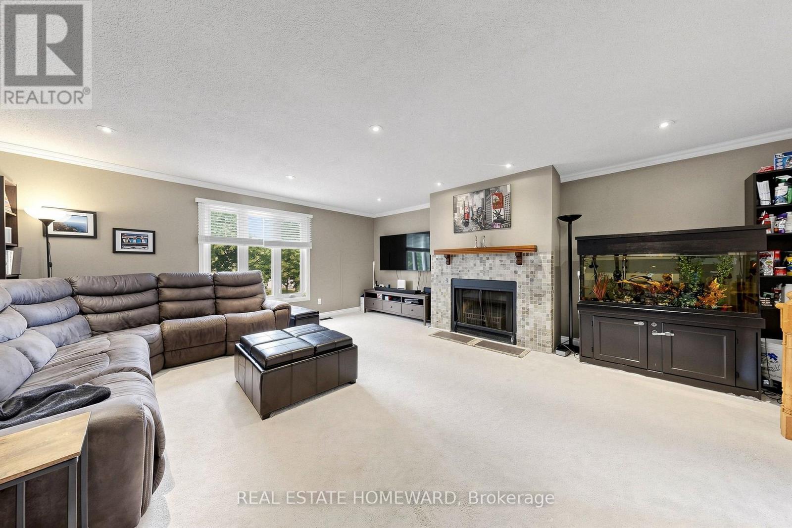 242 BADESSA CIRCLE - 14