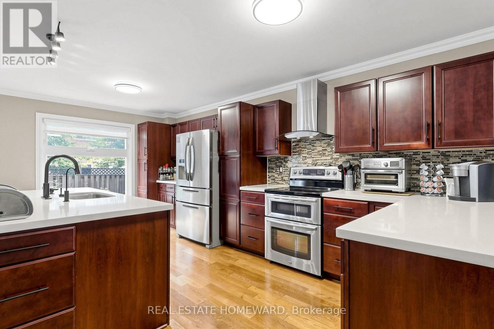 242 BADESSA CIRCLE - 6