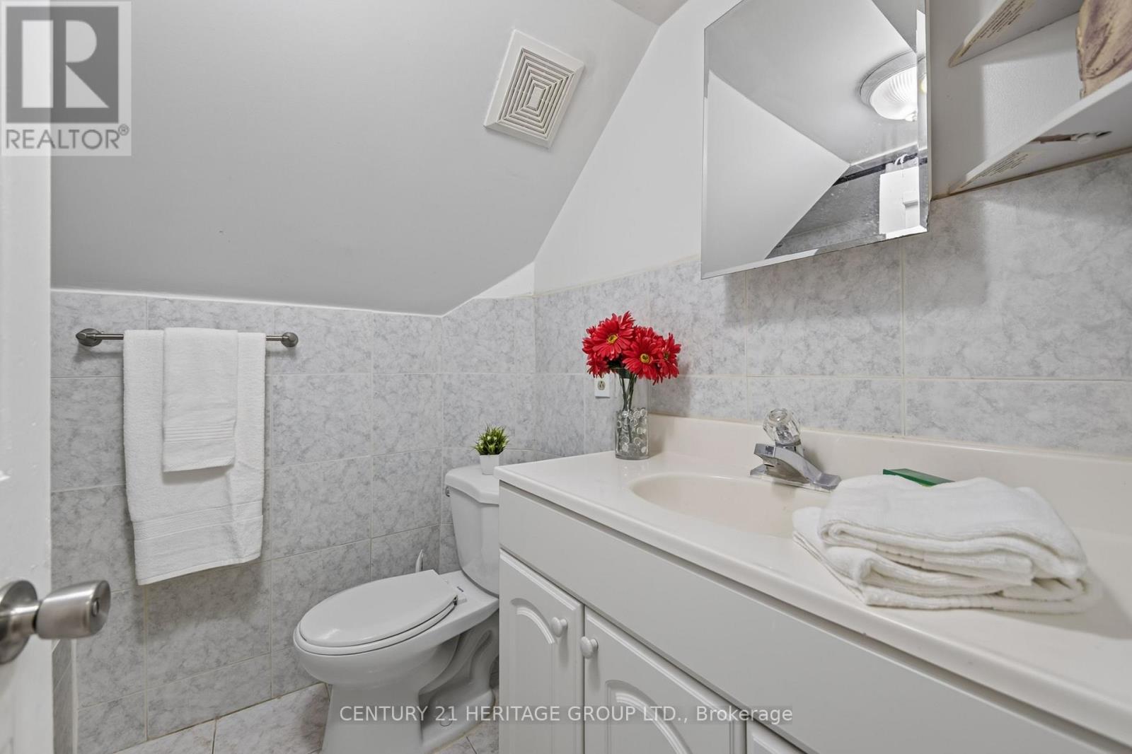 72 KULPIN AVENUE - 35