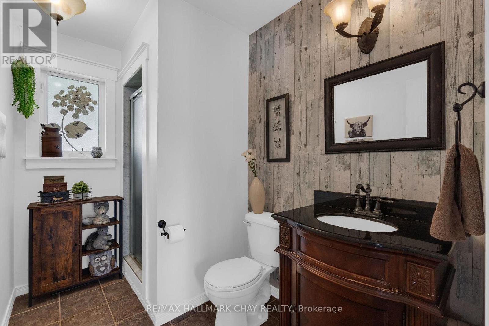 47 LAKESIDE DRIVE - 20