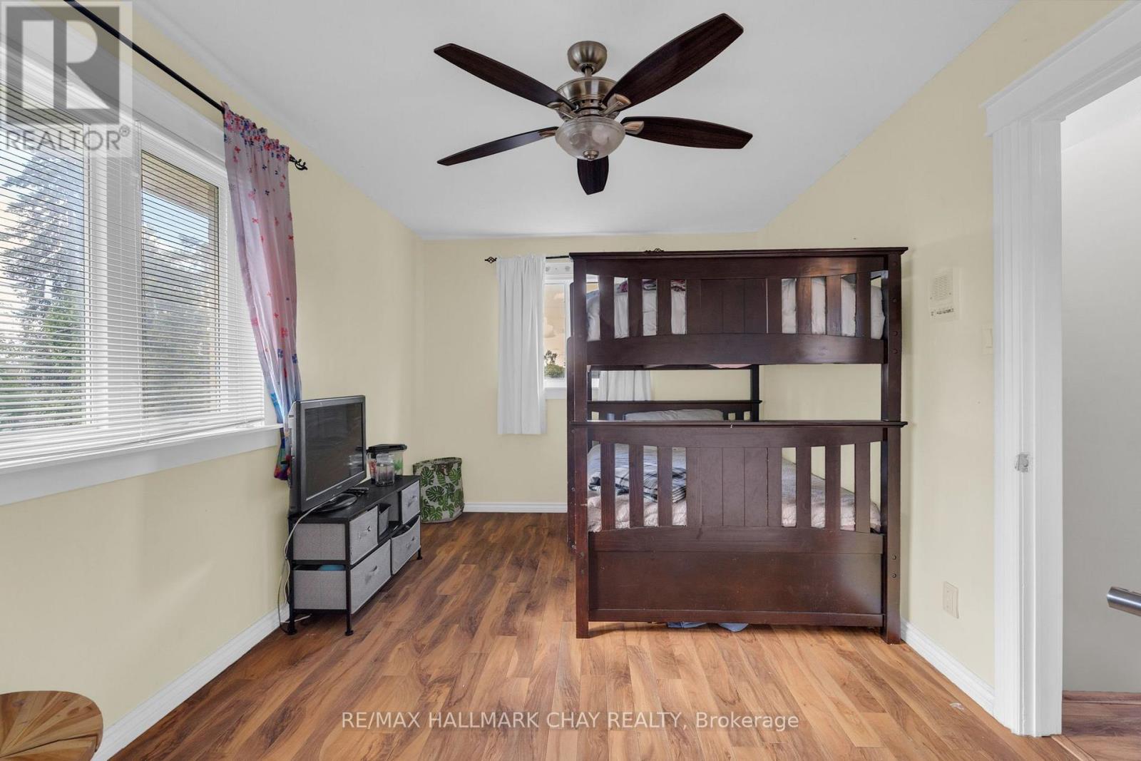 47 LAKESIDE DRIVE - Image 21