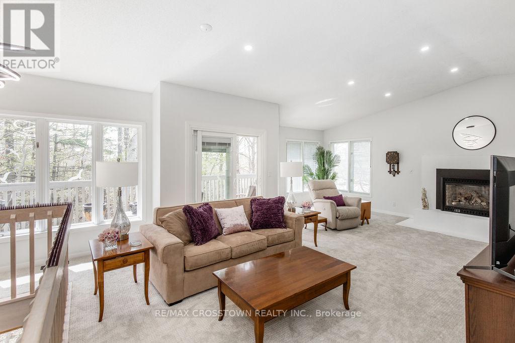 147 ANNE STREET N - Image 15