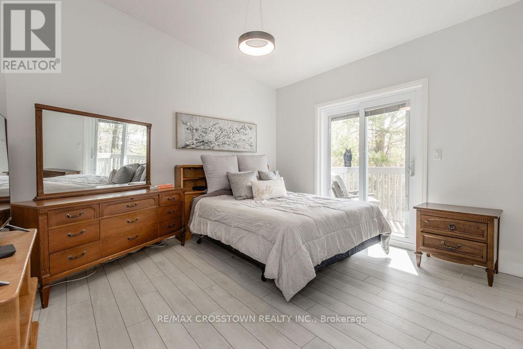 147 ANNE STREET N - Image 27