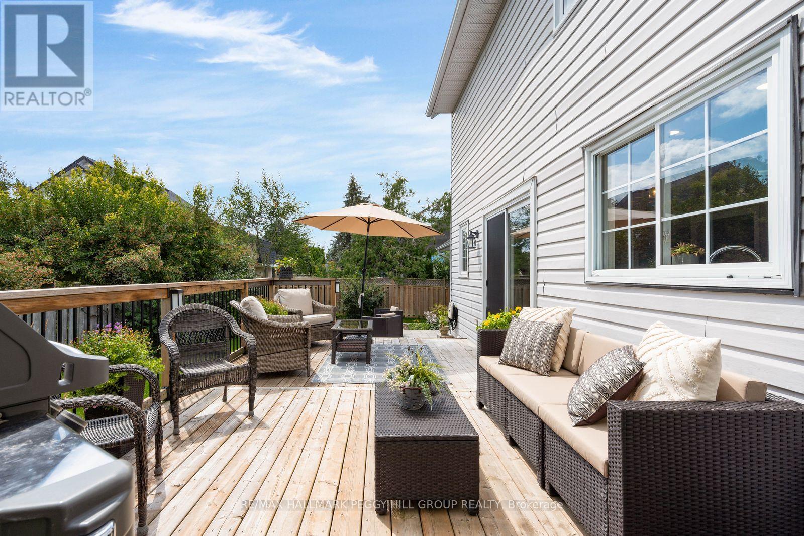 39 HOWARD DRIVE - Image 18