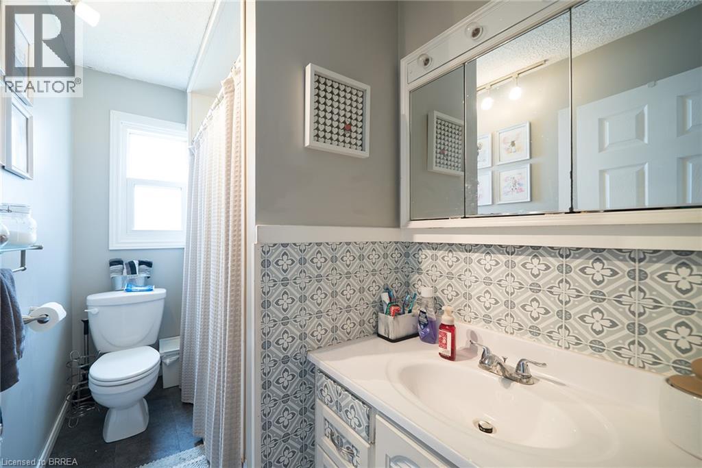 77 EIGHTH Avenue - 14