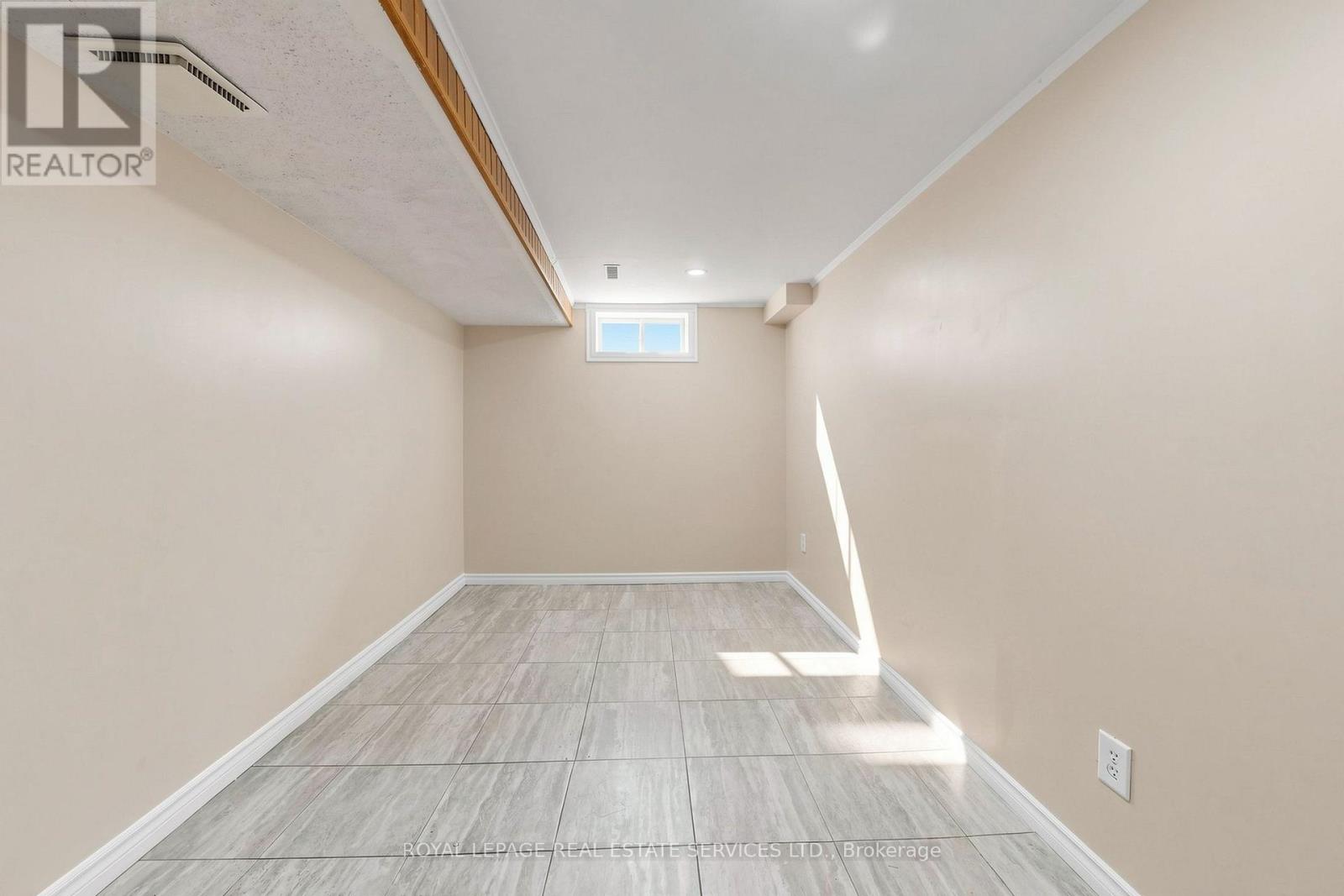 37 WOODSVIEW AVENUE - Image 41