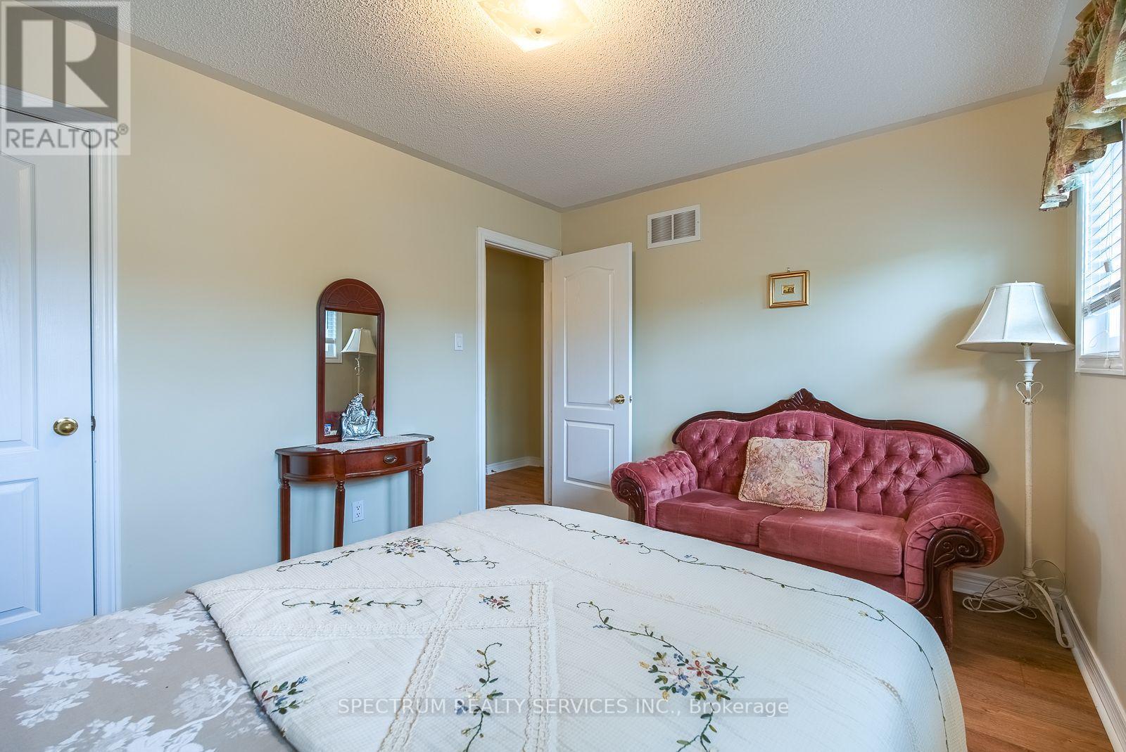 8 SWEET BRIAR LANE - Image 33
