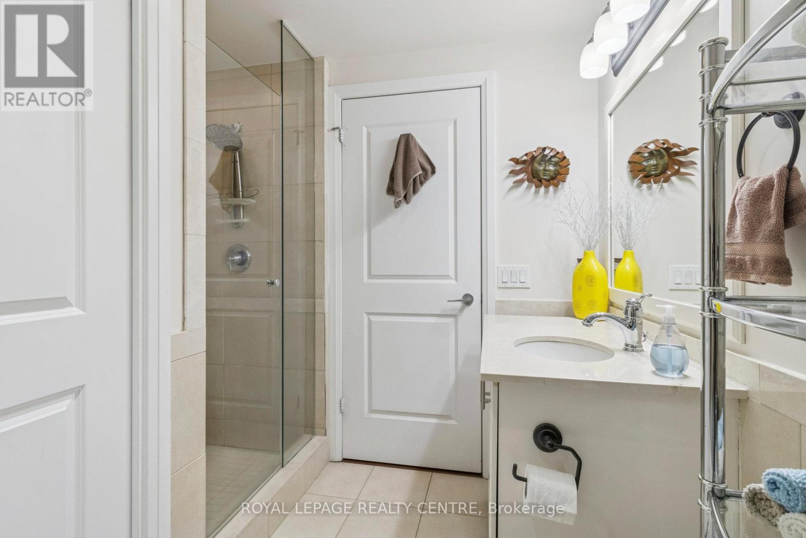 #1503 1055 SOUTHDOWN ROAD - 20