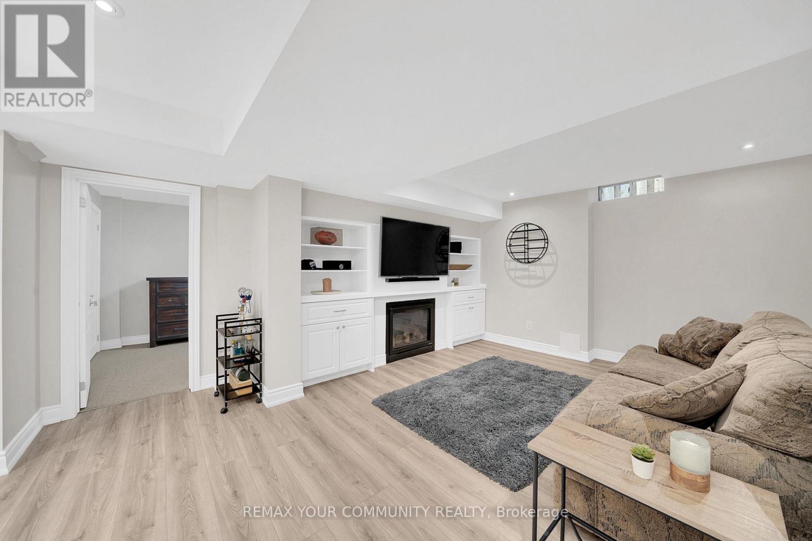 127 WATERBURY STREET - 29
