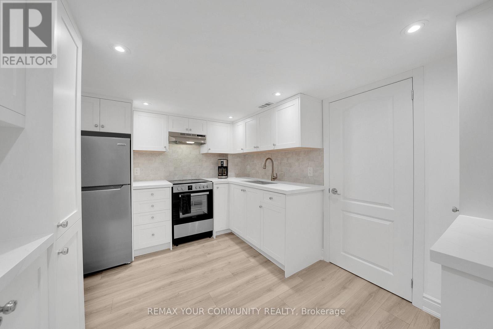 127 WATERBURY STREET - 30