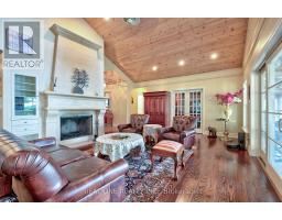 3013 Muskoka Road 117, Lake Of Bays, ON P0B1A0 Photo 11